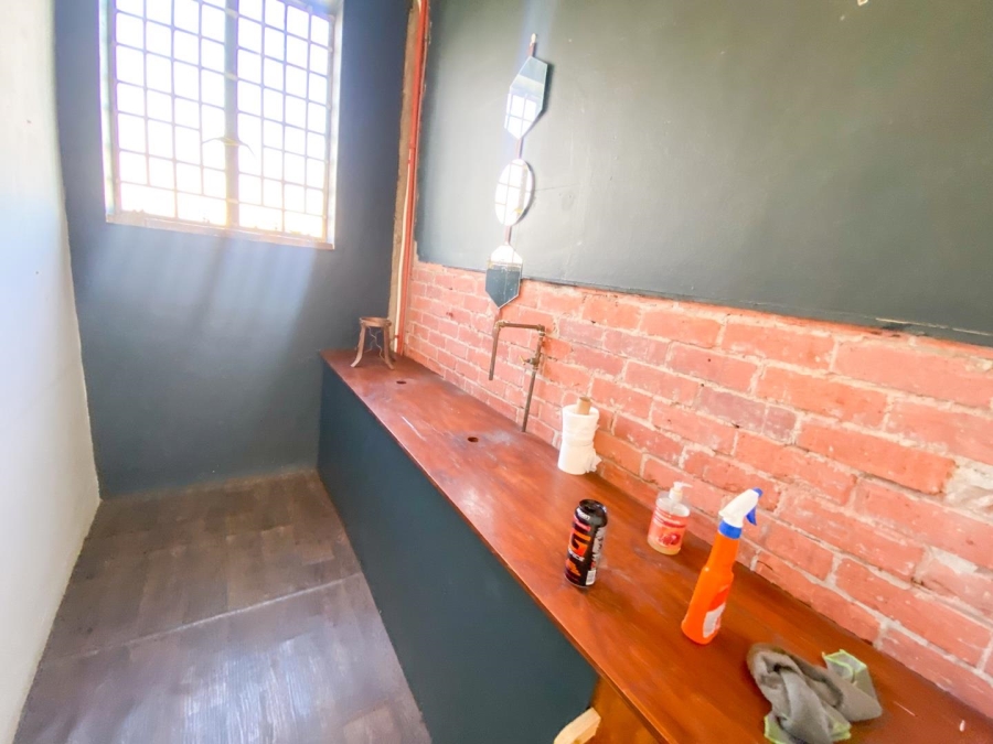 To Let commercial Property for Rent in Salt River Western Cape